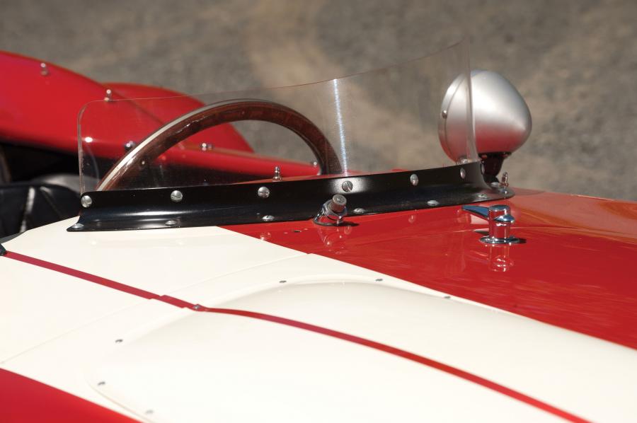 Детали экстерьера Shelby Cobra 289 Competition (CSX 2290) 1964 года  (фото 8 из 32)